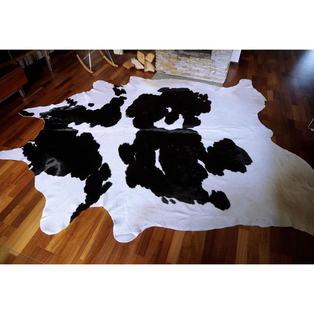 Black and White Brazilian Cowhide Rug: XL - Image 4
