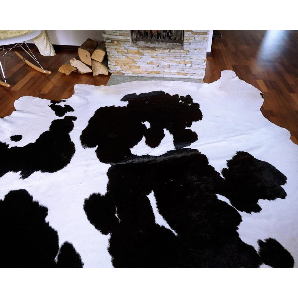 Black and White Brazilian Cowhide Rug: XXL - Image 6