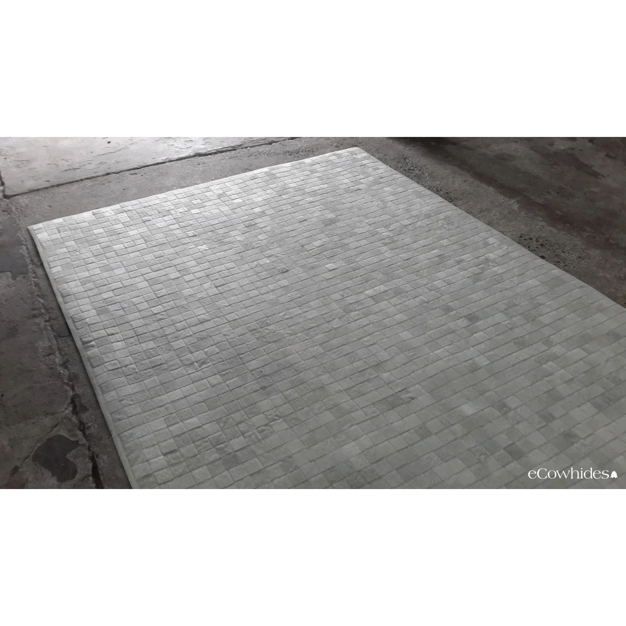 Lyon Cowhide Rug - Image 6