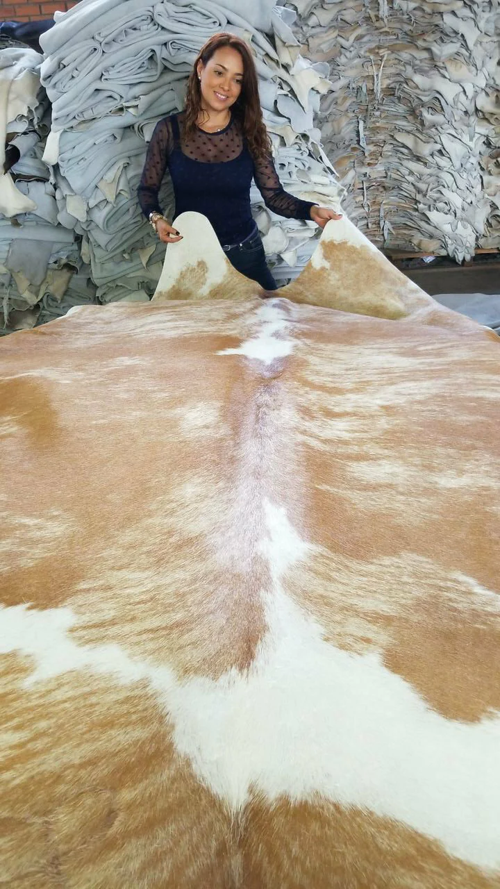 Palomino and White Brazilian Cowhide Rug: LARGE - Image 8